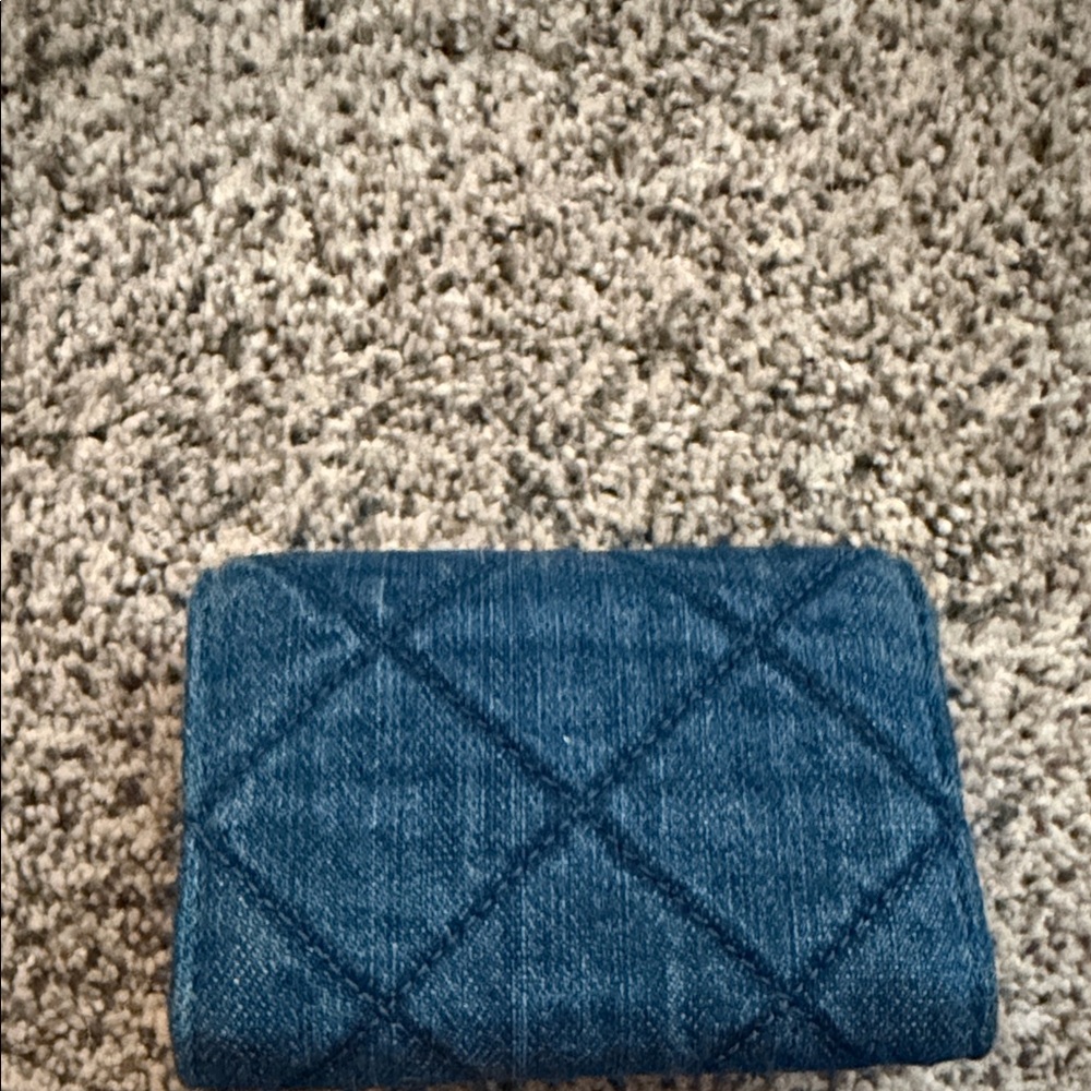 Tory Burch Denim Blue Quilted Wallet - Picture 4 of 4